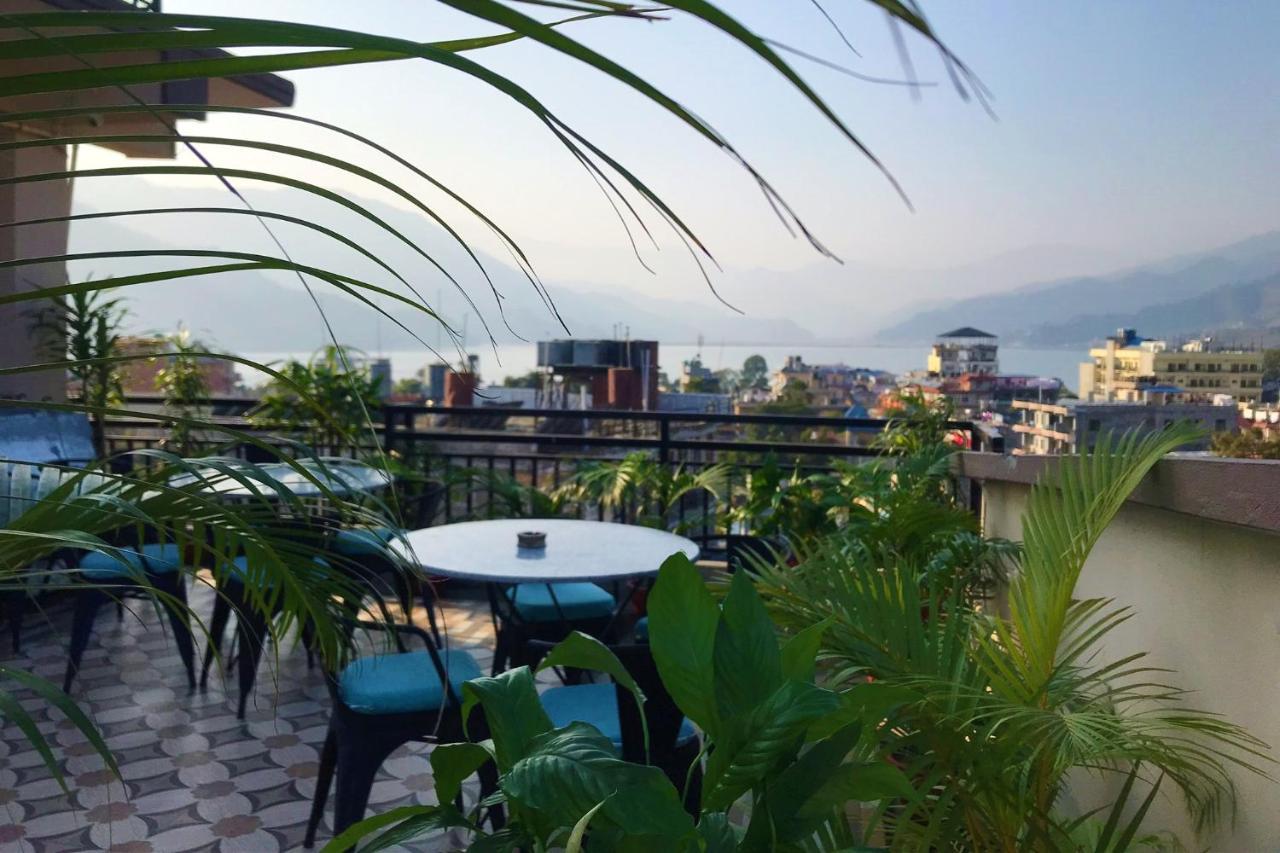 Hotel Karuna Pokhara Ngoại thất bức ảnh