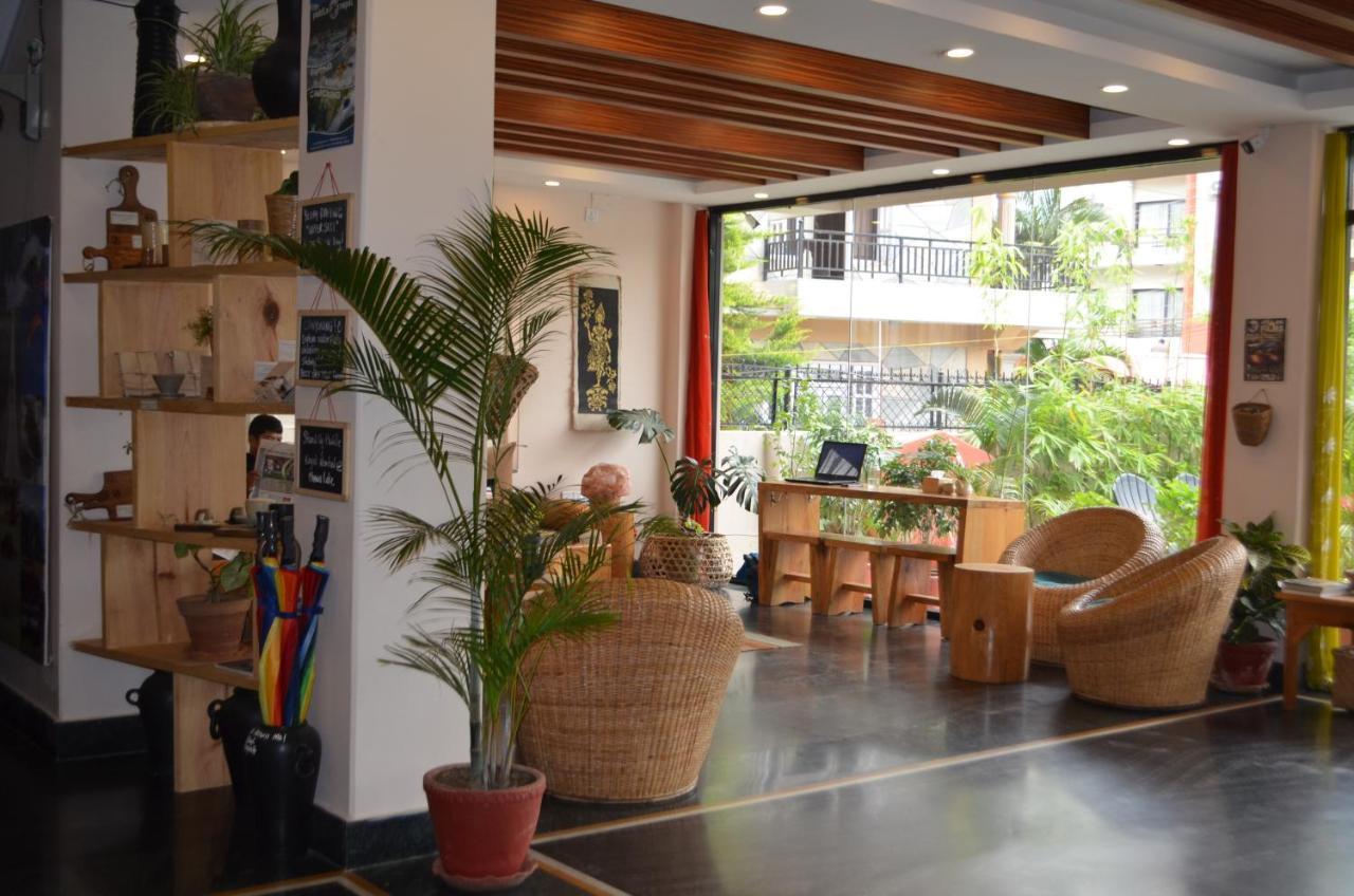 Hotel Karuna Pokhara Ngoại thất bức ảnh