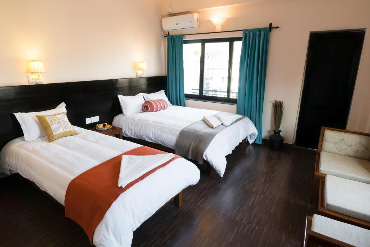 Hotel Karuna Pokhara Ngoại thất bức ảnh