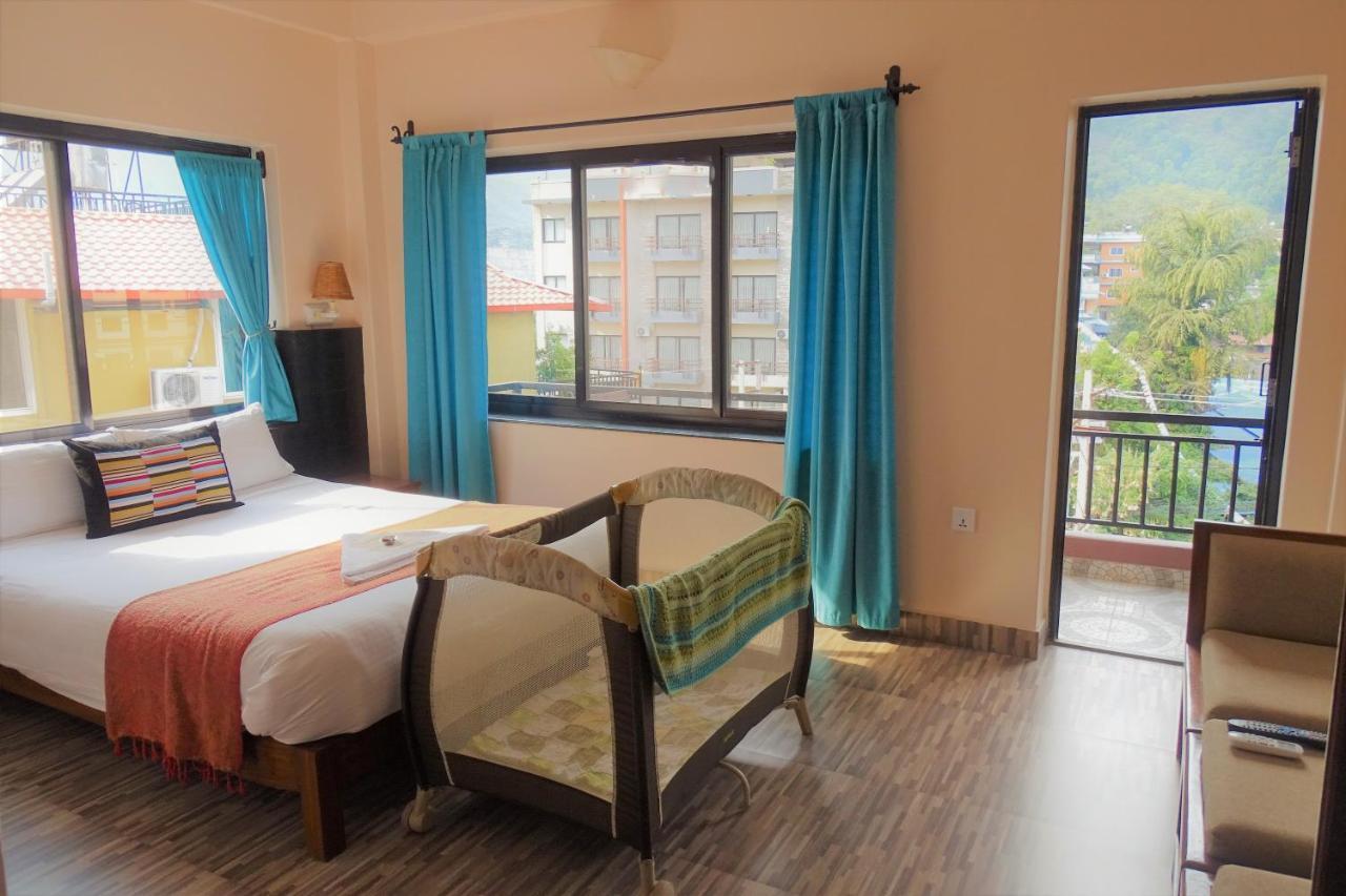 Hotel Karuna Pokhara Ngoại thất bức ảnh