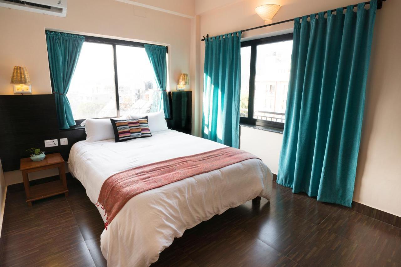 Hotel Karuna Pokhara Ngoại thất bức ảnh
