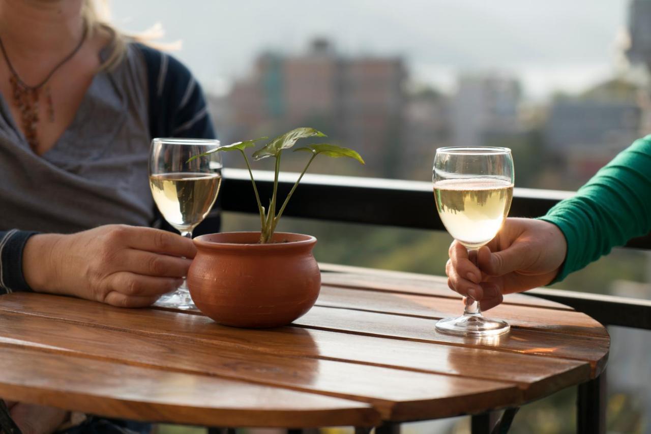 Hotel Karuna Pokhara Ngoại thất bức ảnh