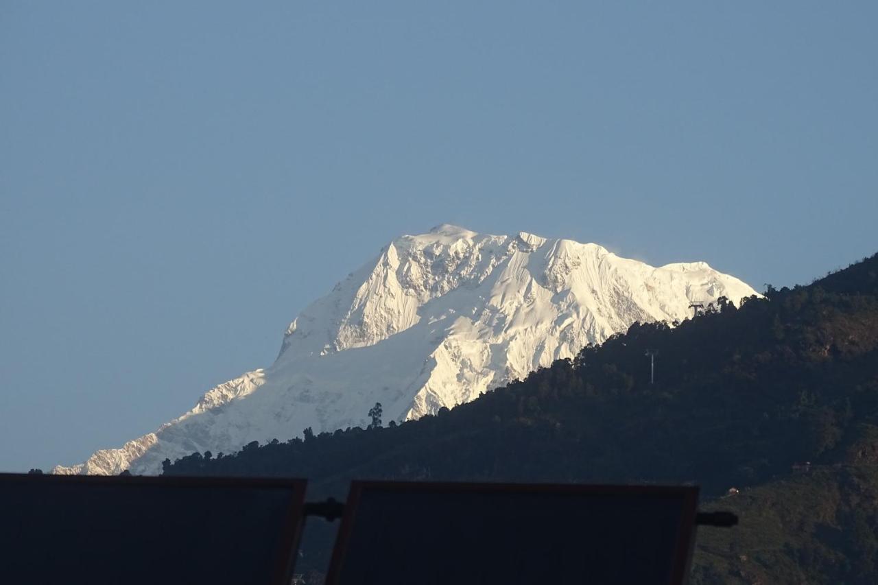 Hotel Karuna Pokhara Ngoại thất bức ảnh