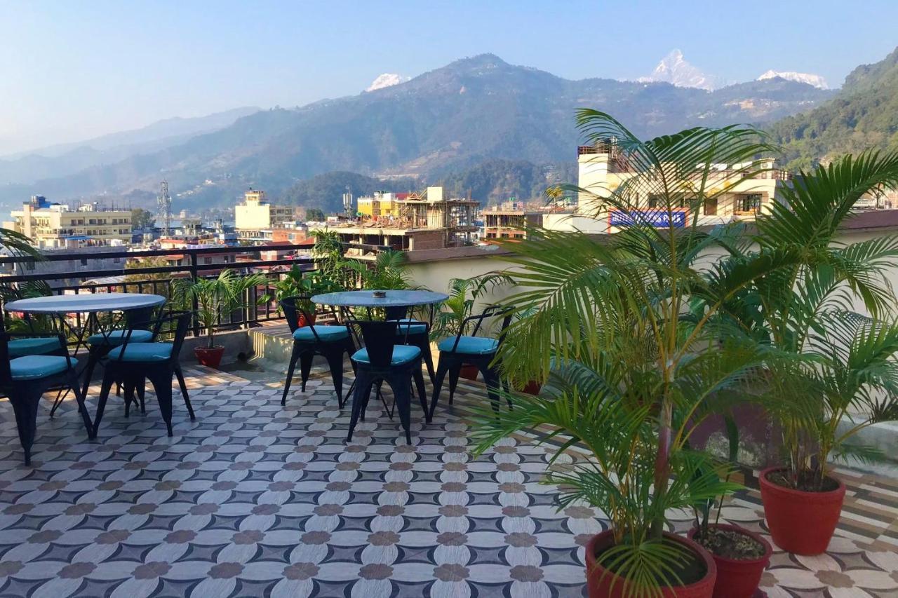 Hotel Karuna Pokhara Ngoại thất bức ảnh