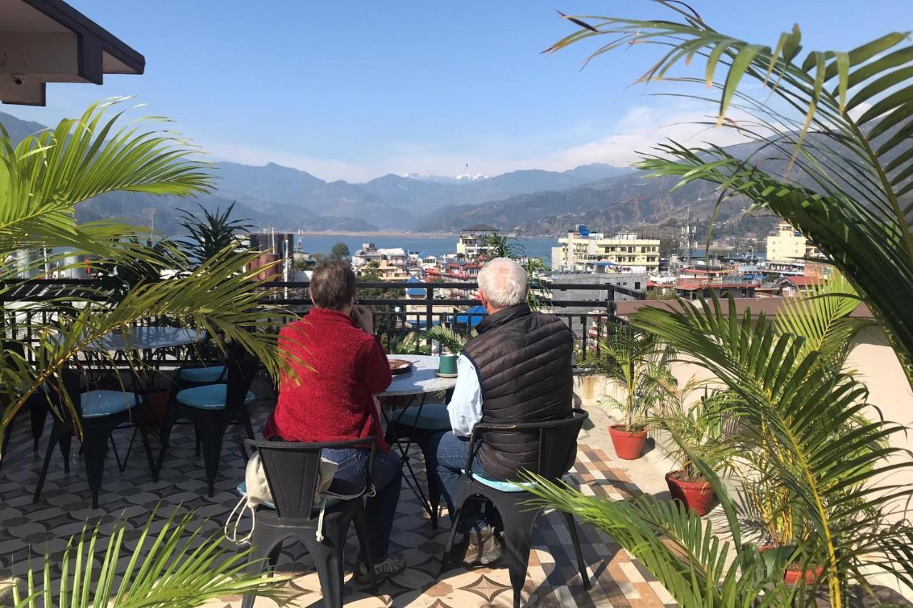 Hotel Karuna Pokhara Ngoại thất bức ảnh