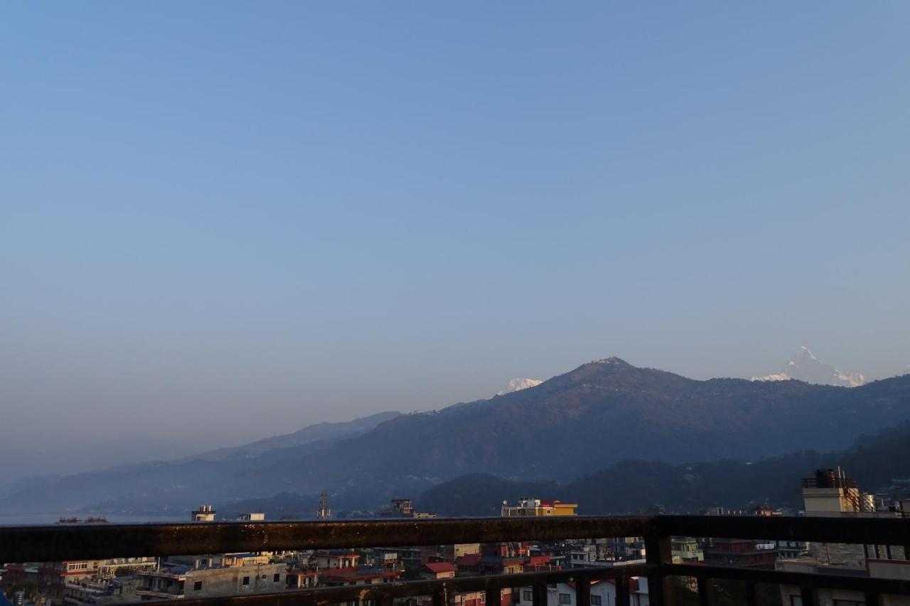 Hotel Karuna Pokhara Ngoại thất bức ảnh