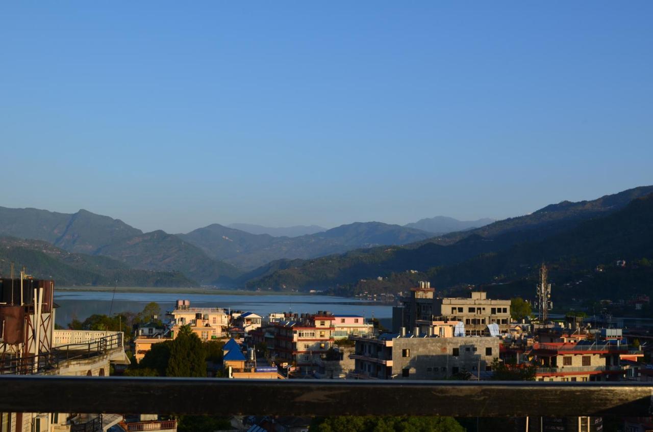 Hotel Karuna Pokhara Ngoại thất bức ảnh